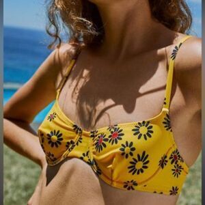 Revolve Solid & Striped Floral Bikini Top Swim Underwire Yellow Black Red Large